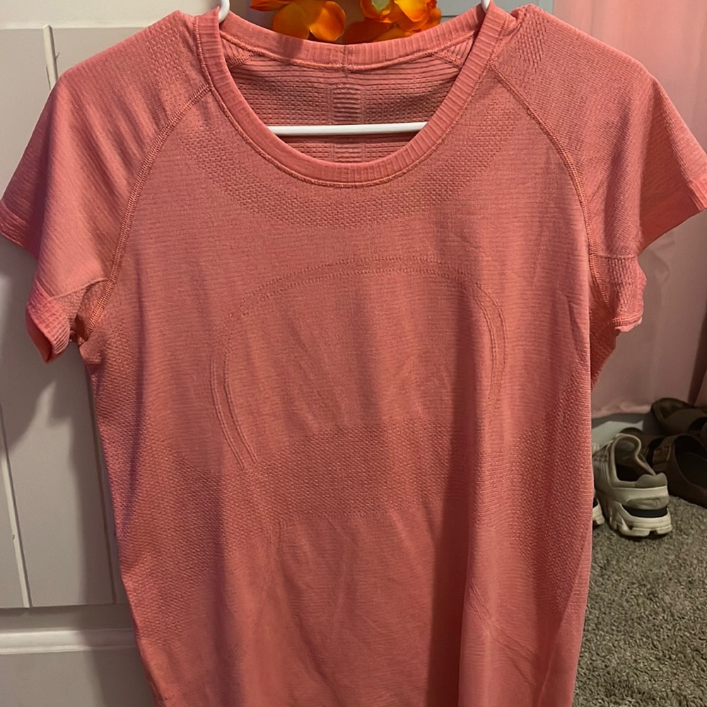 COPY - lululemon shirt